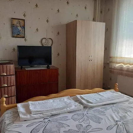 Vintage Vibes - Family Flat In A Quiet Area Appartamento Sliven