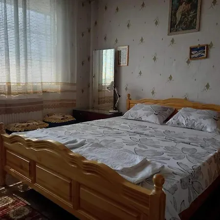 Vintage Vibes - Family Flat In A Quiet Area *